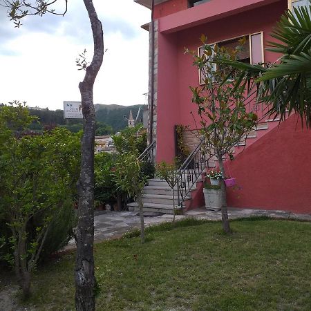 Bed & Breakfast La Rosa Rossa Cagli Kültér fotó