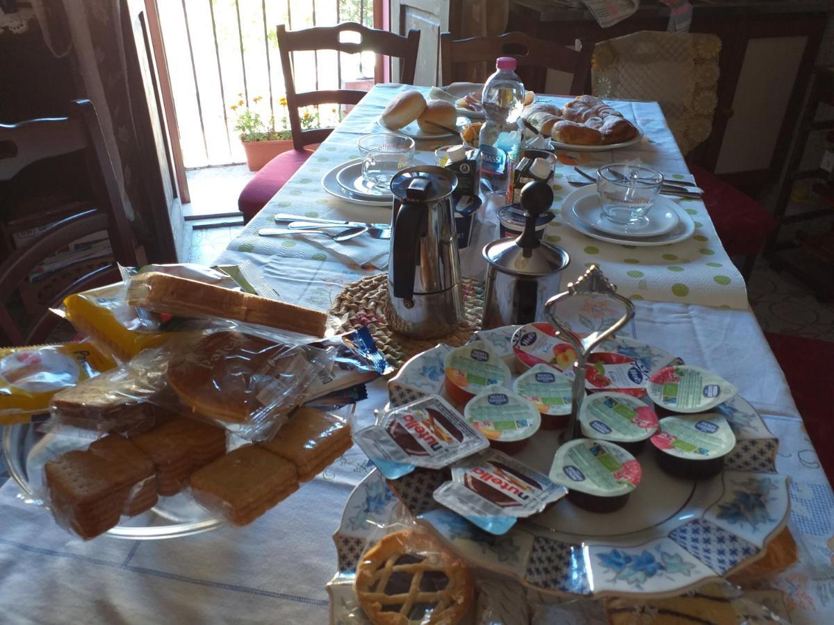 Bed & Breakfast La Rosa Rossa Cagli Kültér fotó
